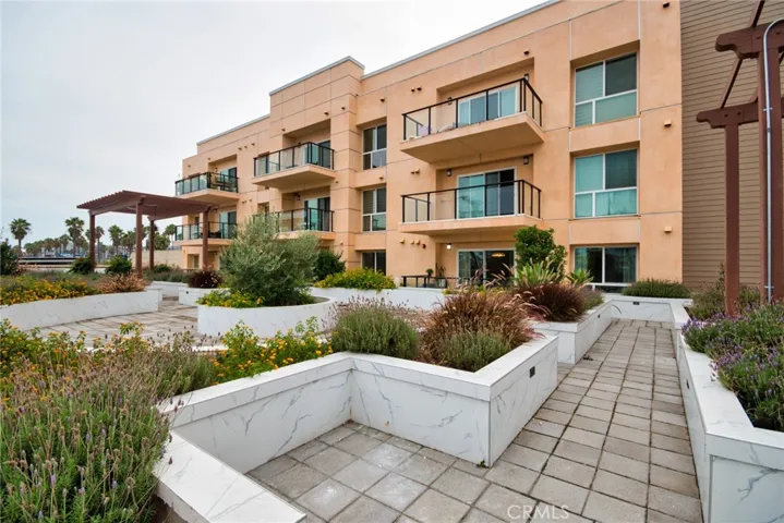1598 Long Beach Boulevard Unit 205, Long Beach, California 90813