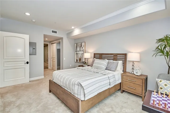1598 Long Beach Boulevard Unit 205, Long Beach, California 90813