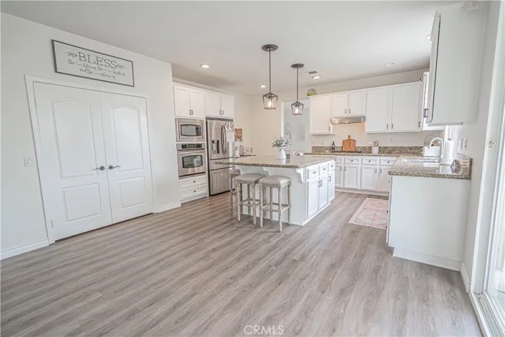 39603 Meadow View Circle, Temecula, California 92591