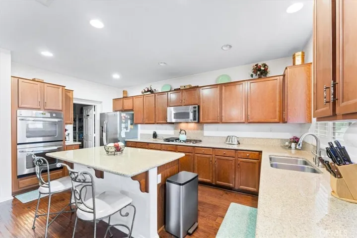 Kitchen w/double ovens