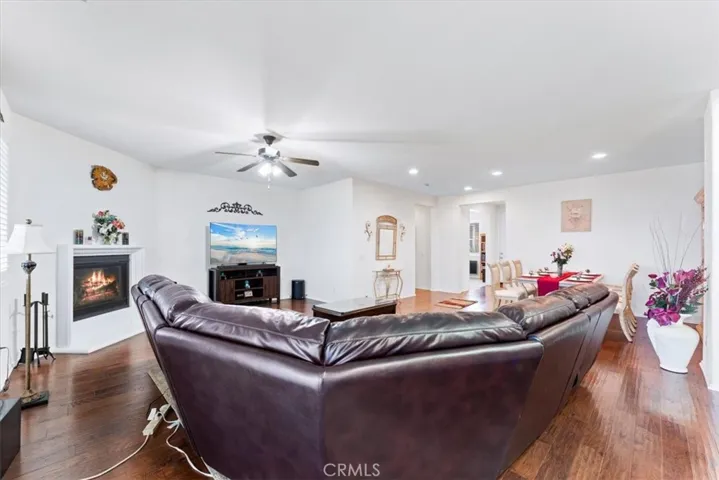 Great Room /Fireplace