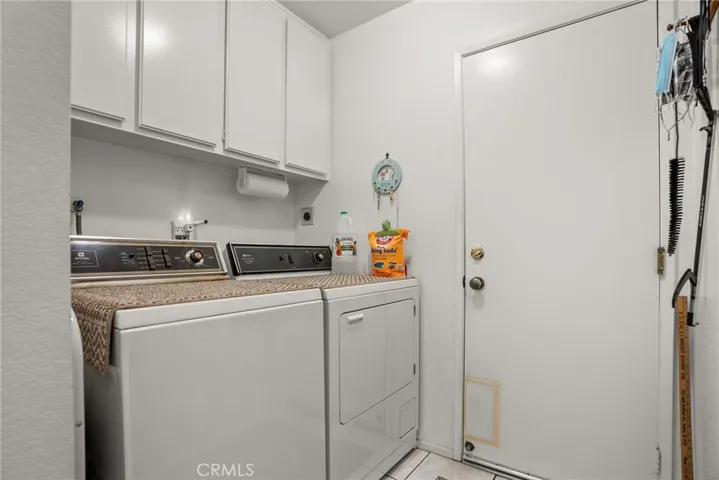 Indoor laundry conveniently located off garage