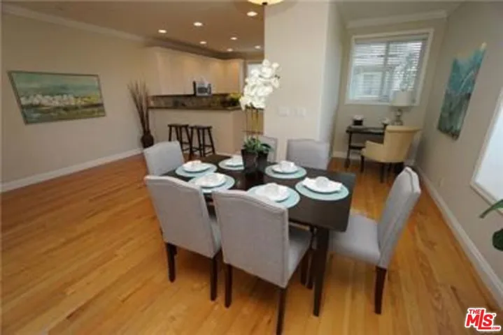 1208 Tennyson Street Unit 1, Manhattan Beach, California 90266