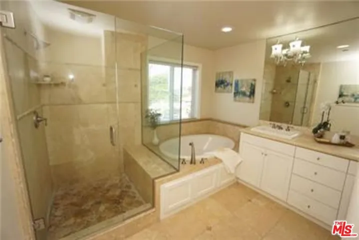 1208 Tennyson Street Unit 1, Manhattan Beach, California 90266