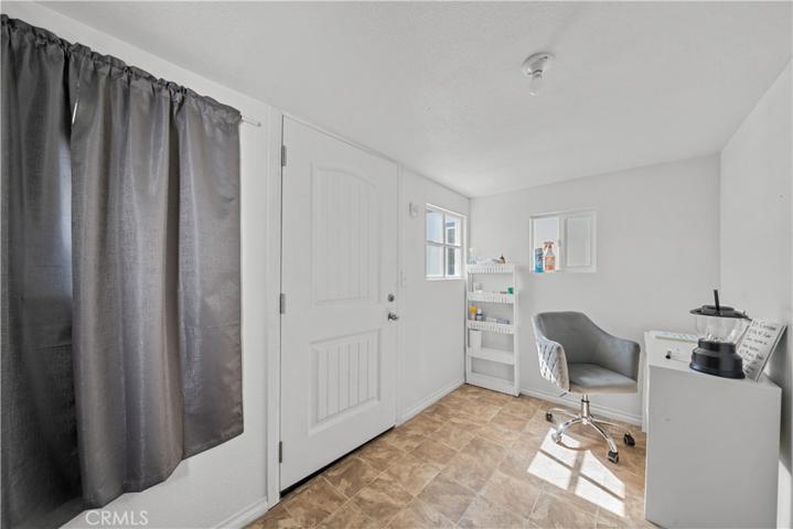 6710 Yucca Avenue, Rialto, California 92376