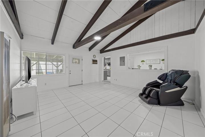 6710 Yucca Avenue, Rialto, California 92376