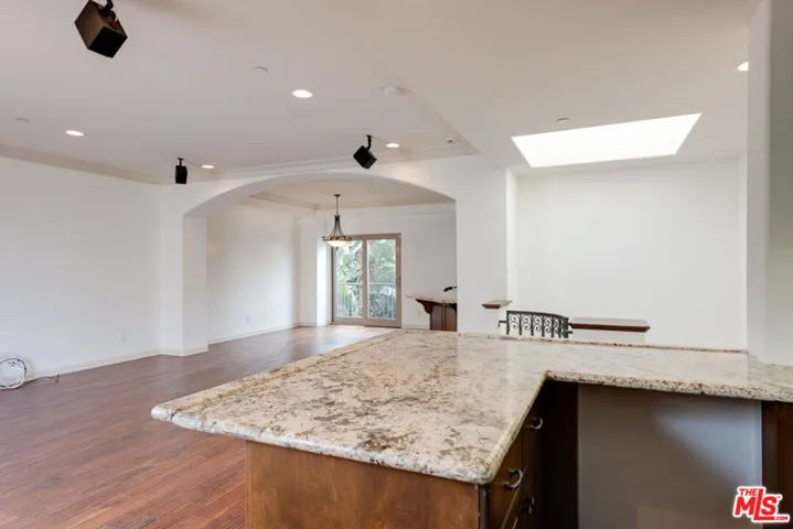 1457 12th Street Unit C, Manhattan Beach, California 90266