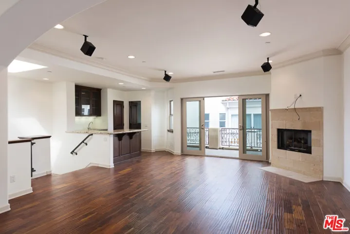 1457 12th Street Unit C, Manhattan Beach, California 90266