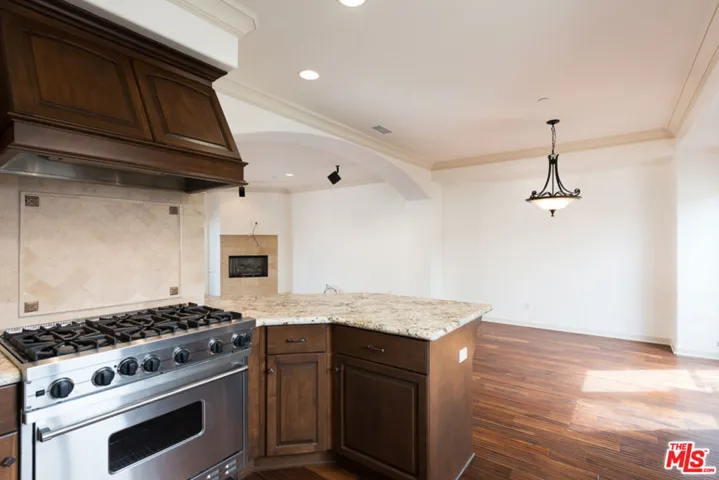 1457 12th Street Unit C, Manhattan Beach, California 90266
