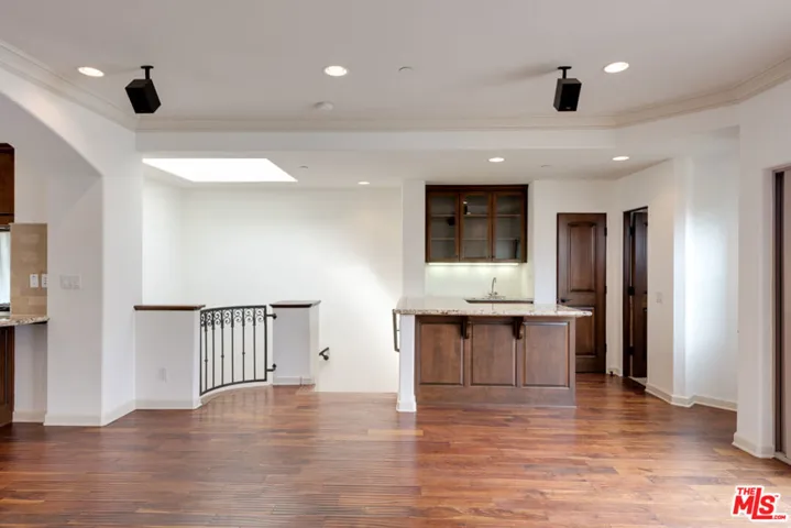 1457 12th Street Unit C, Manhattan Beach, California 90266