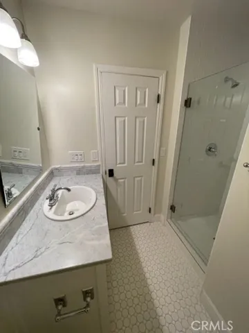 2675 Bath 3