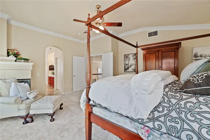 2 Saint Pierre, Rancho Santa Margarita, California 92679