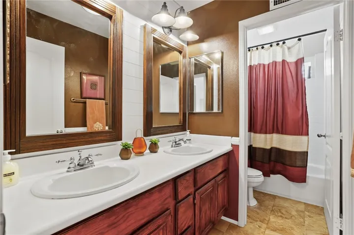 2 Saint Pierre, Rancho Santa Margarita, California 92679