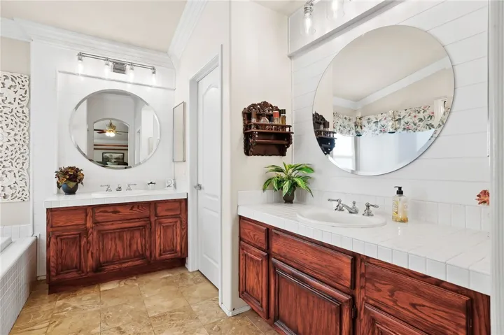 2 Saint Pierre, Rancho Santa Margarita, California 92679
