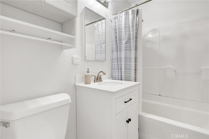 8970 Foothill Boulevard, Sunland, California 91040