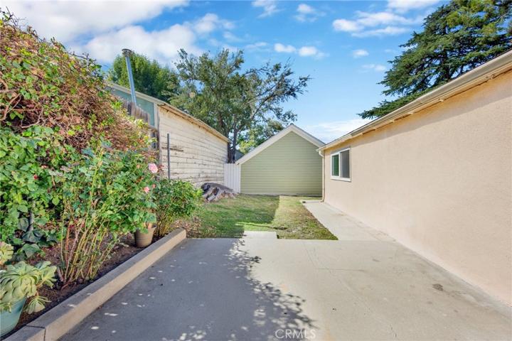 8970 Foothill Boulevard, Sunland, California 91040