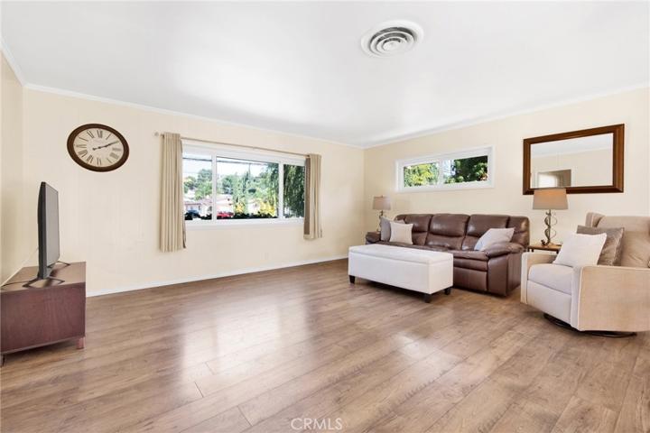 8970 Foothill Boulevard, Sunland, California 91040