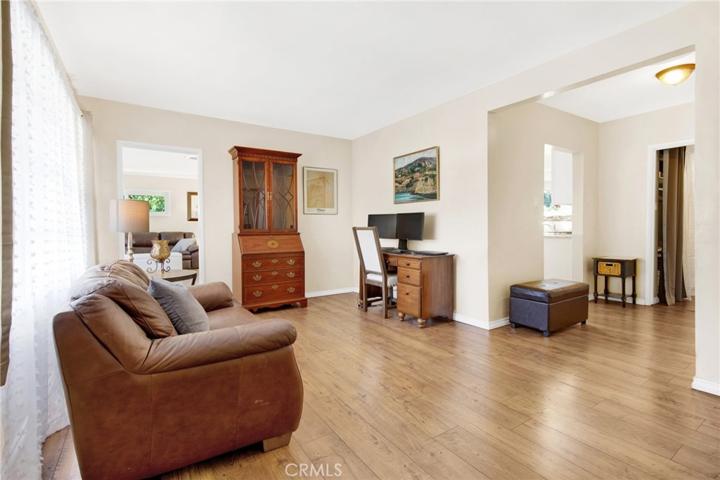 8970 Foothill Boulevard, Sunland, California 91040