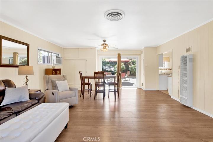 8970 Foothill Boulevard, Sunland, California 91040