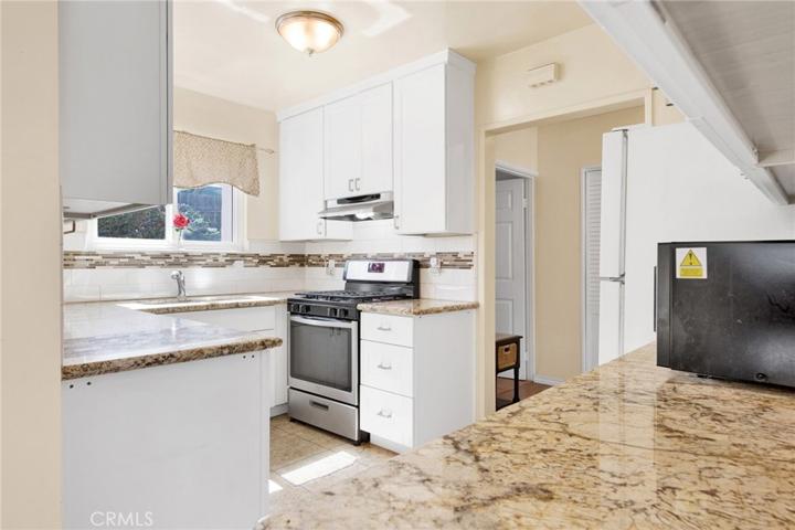 8970 Foothill Boulevard, Sunland, California 91040