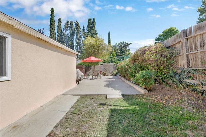8970 Foothill Boulevard, Sunland, California 91040