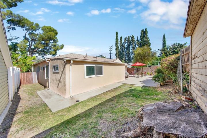 8970 Foothill Boulevard, Sunland, California 91040