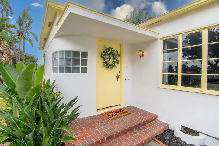 1549 Western Avenue, Glendale, California 91201