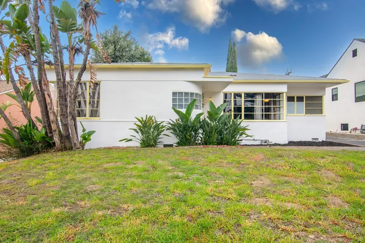 1549 Western Avenue, Glendale, California 91201
