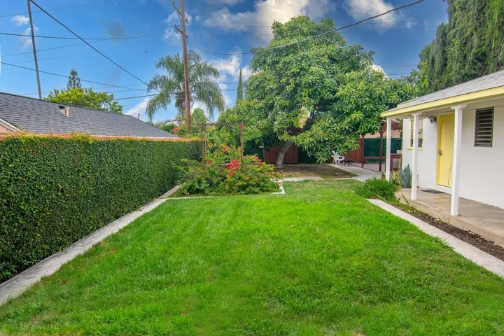 1549 Western Avenue, Glendale, California 91201