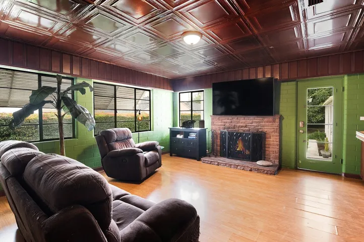 1549 Western Avenue, Glendale, California 91201