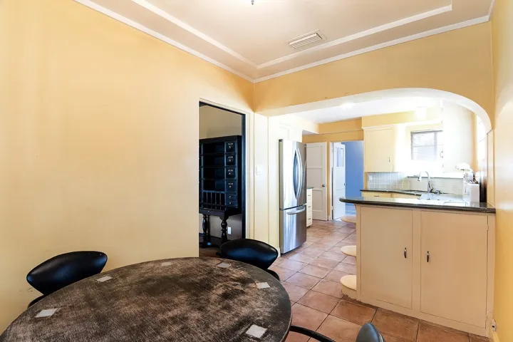 1549 Western Avenue, Glendale, California 91201