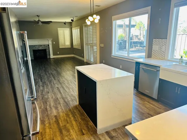 90 Jasmine Ct, Oakley, California 94561