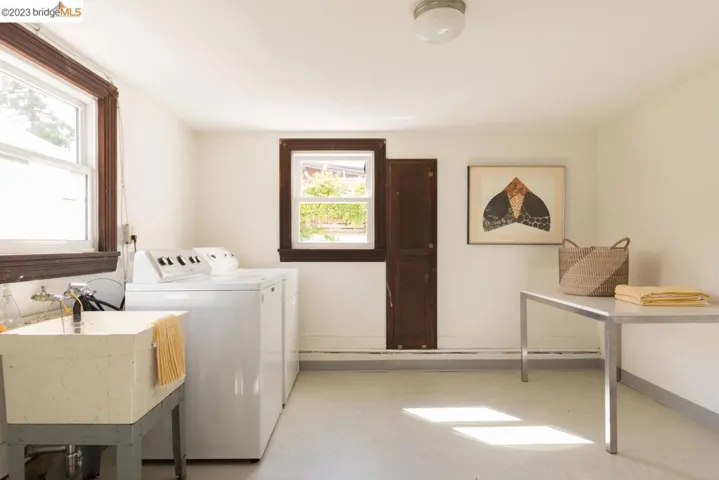 2246 Carleton, Berkeley, California 94704