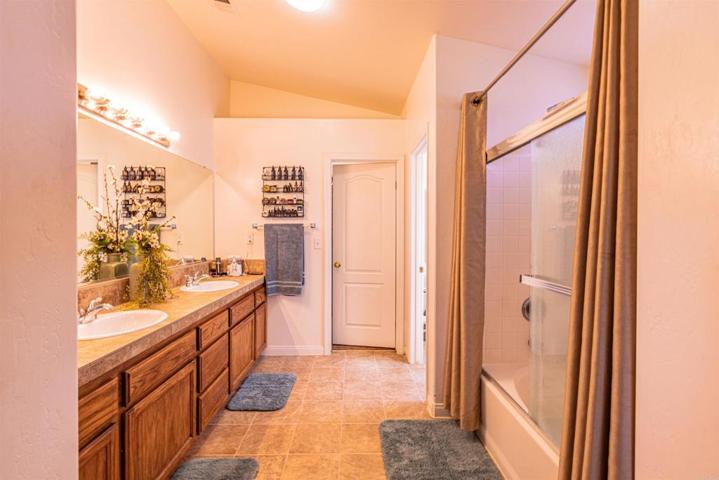 9604 Degranville Dr, Bakersfield, California 93311