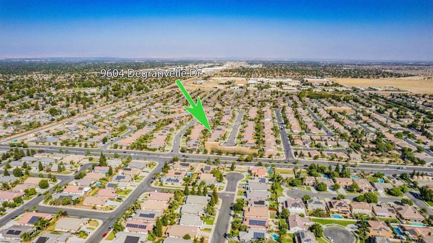 9604 Degranville Dr, Bakersfield, California 93311