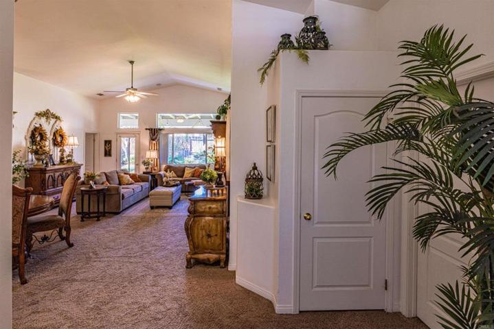 9604 Degranville Dr, Bakersfield, California 93311