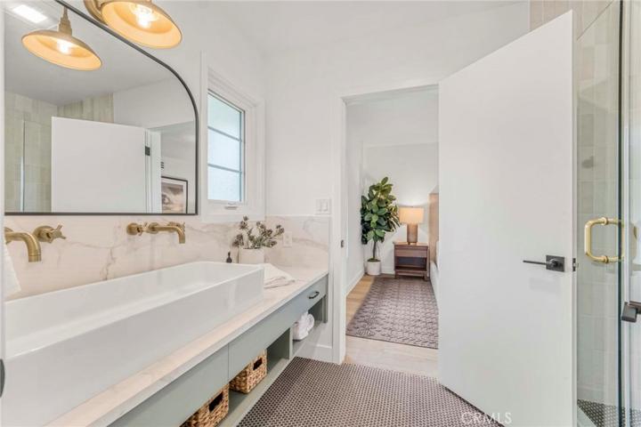 18645 Rocoso Place, Tarzana, California 91356