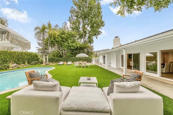 18645 Rocoso Place, Tarzana, California 91356