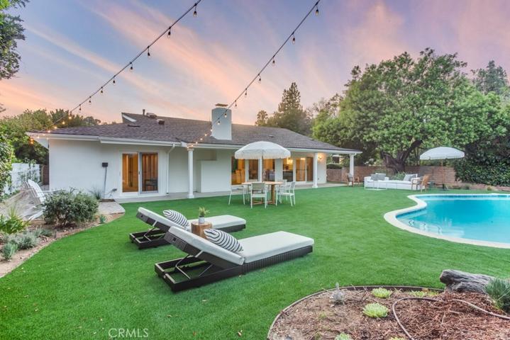 18645 Rocoso Place, Tarzana, California 91356
