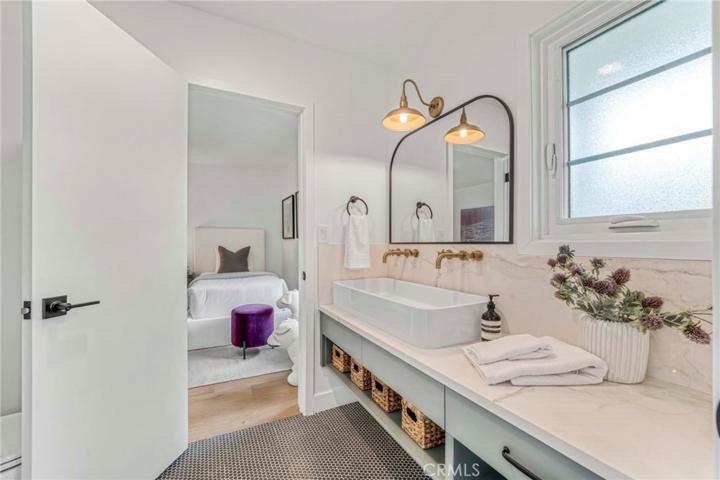 18645 Rocoso Place, Tarzana, California 91356