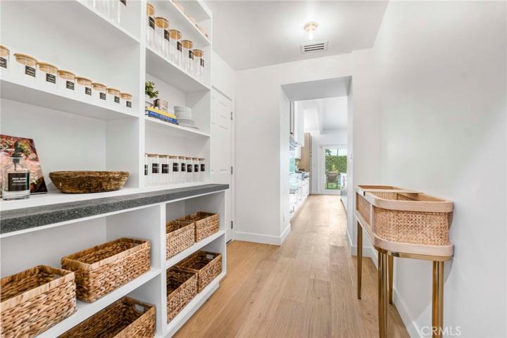 18645 Rocoso Place, Tarzana, California 91356