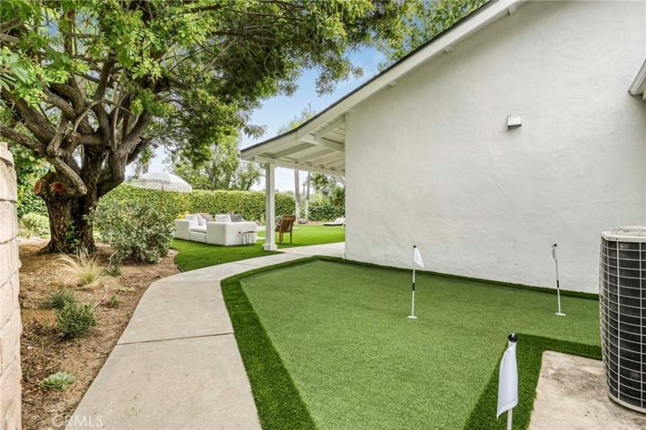 18645 Rocoso Place, Tarzana, California 91356