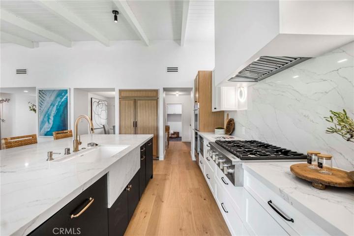 18645 Rocoso Place, Tarzana, California 91356