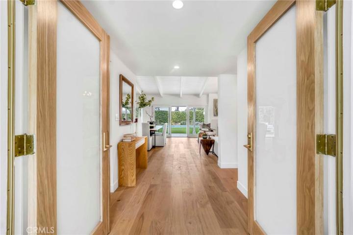 18645 Rocoso Place, Tarzana, California 91356