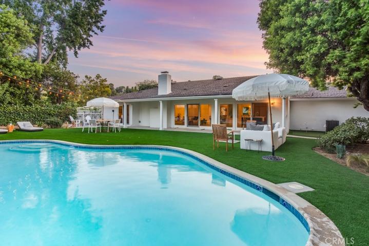 18645 Rocoso Place, Tarzana, California 91356