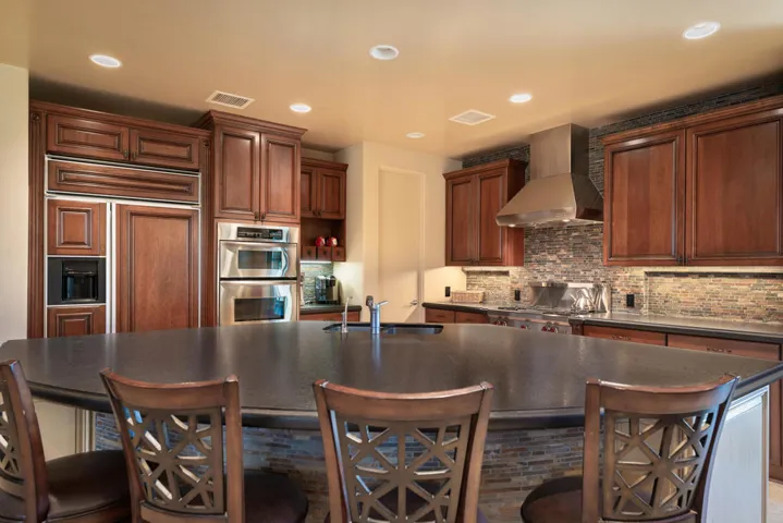 Kitchen Island-Bar