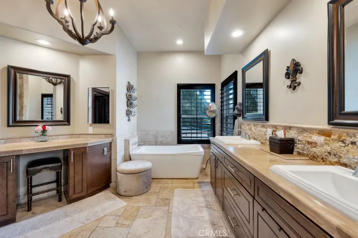 2831 Los Cedros Circle, Camarillo, California 93012