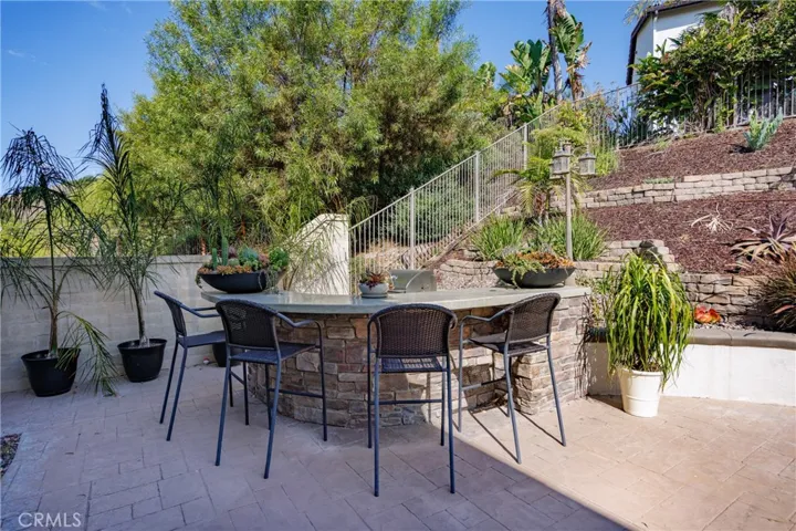Enjoy the Southern Califronia weather at this built-in bbq island