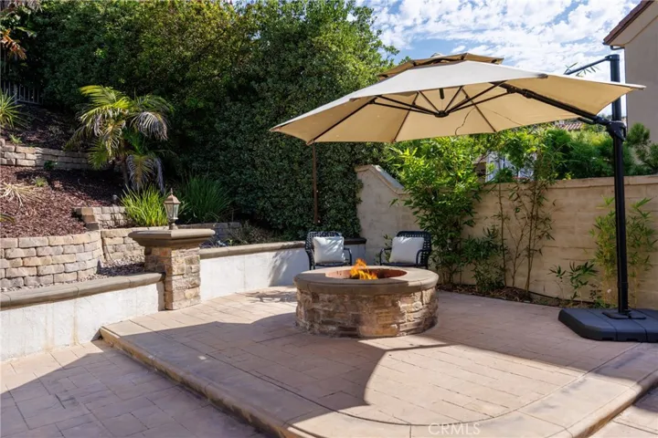 Ideal firepit for ourdoor entertaining.