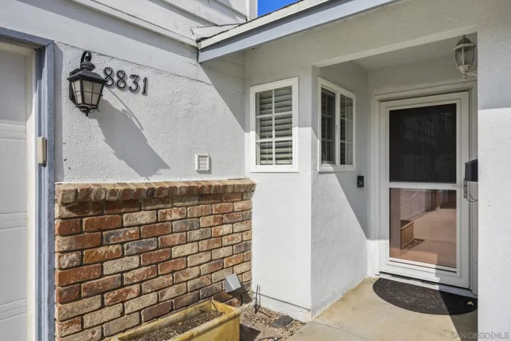 8831 Tacoma St, Ventura, California 93004